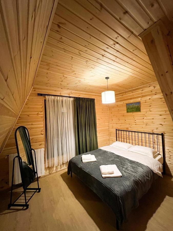 Memory Hut_kazbegi Apartment Stepantsminda